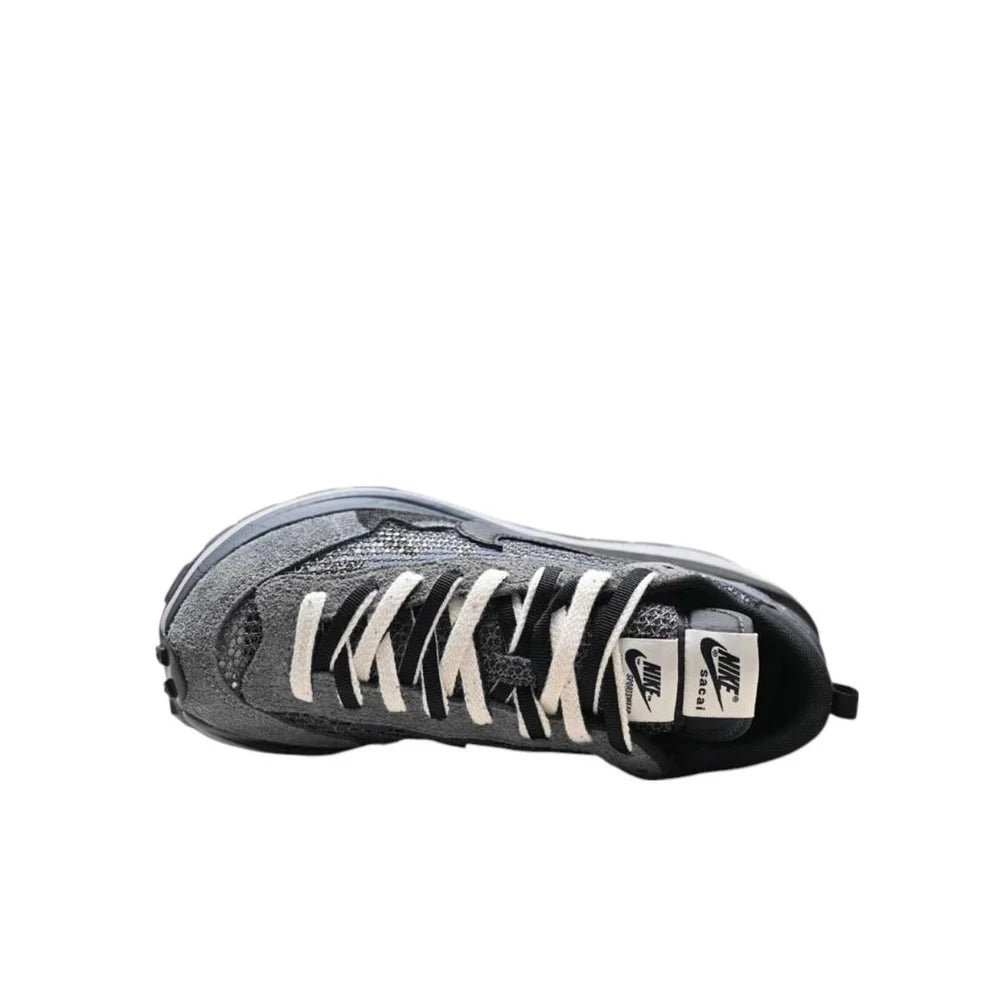 Sneakers VaporWaffle Grey